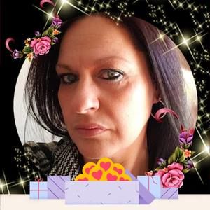 Meet your Posher, Carrie